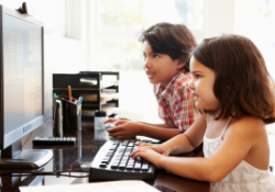 kids using computer